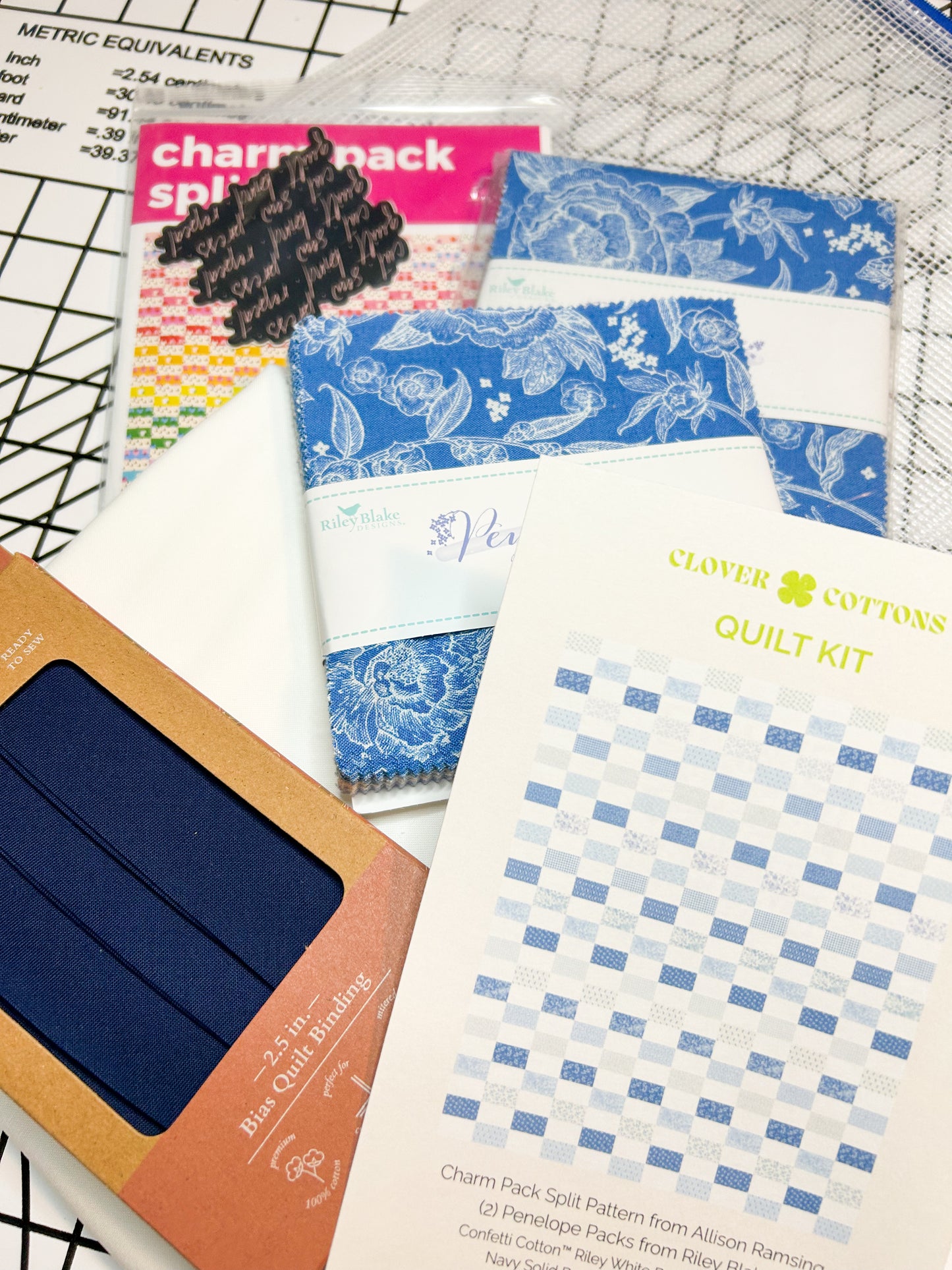 Charm Pack Split Quilt Kit – Penelope by Riley Blake Designs (Small Throw 54 ½” × 52 ½”)