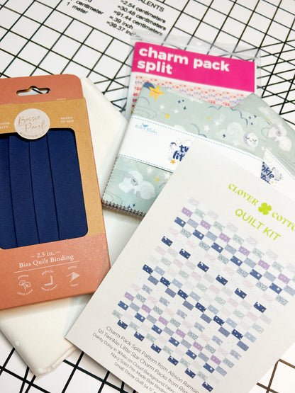 Charm Pack Split Quilt Kit – Twinkle Little Star by Riley Blake Designs (Small Throw 54 ½” × 52 ½”)