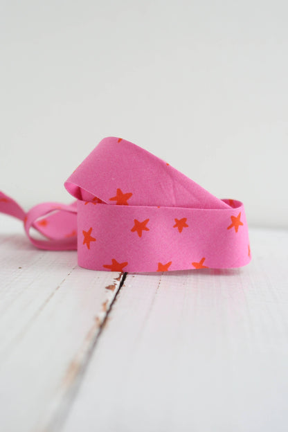 2.5" Bias Quilt Binding, Starry Vivid Pink